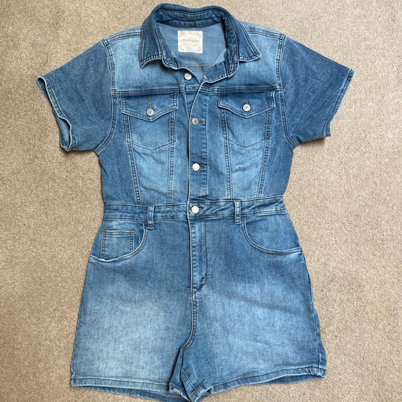 Altar’d State Skylar Denim Romper - Picture 1 of 16